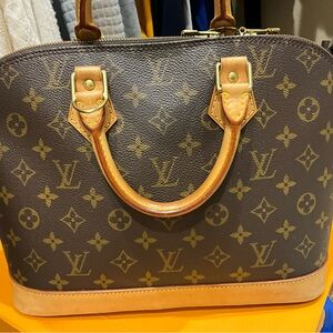 Authentic Louis Vuitton LV Hand Bag Alma Brown Monogram